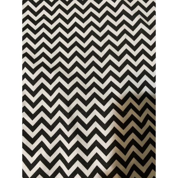 Women’s Gap Body White Black Striped Tank Top SZ Medium Zebra - Picture 2 of 7